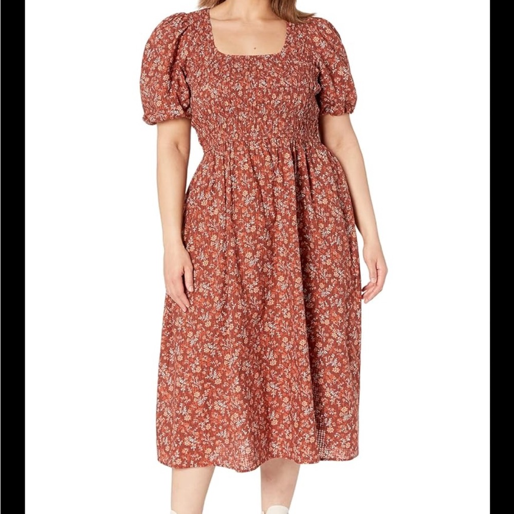 {NWT} $49 RYAN MICHELLE floral dress